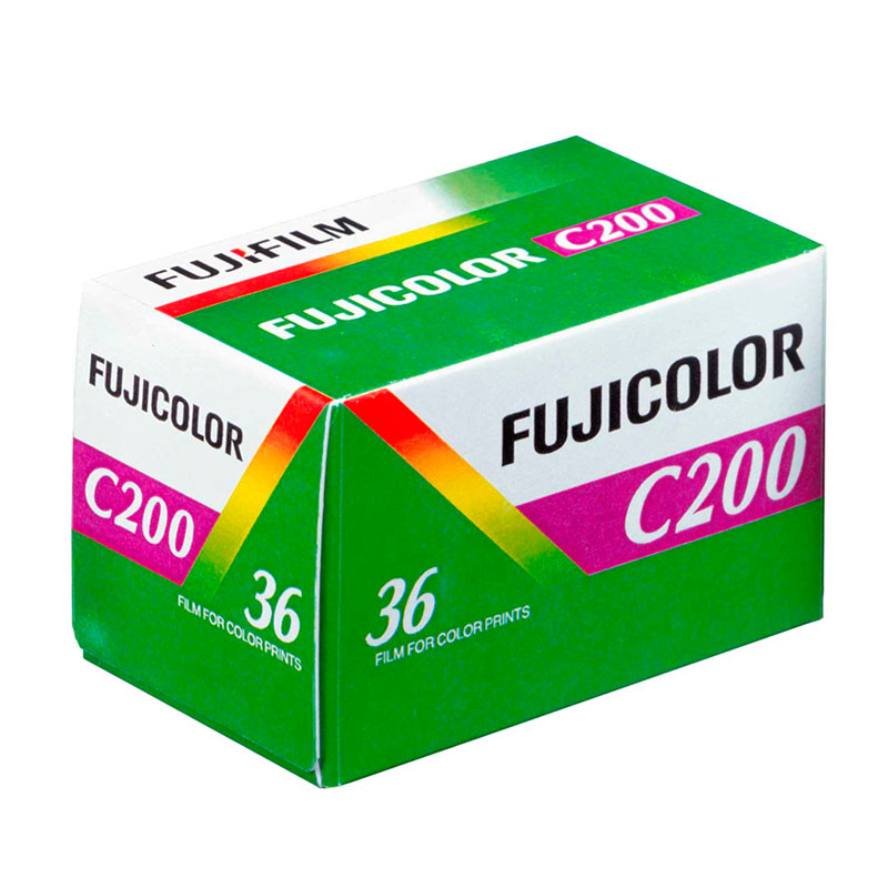Pellicola Fujifilm 200 ISO 36 Pose 135 – Colori Vivaci E Grana Fine Per Interni Ed Esterni