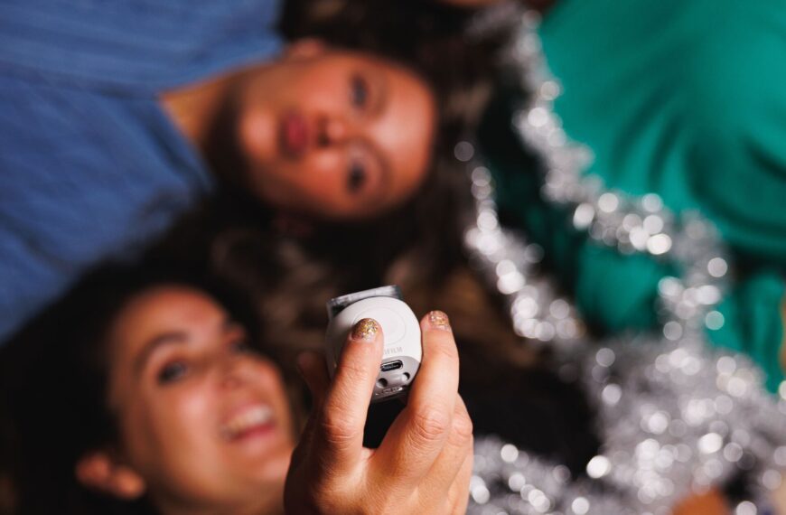 4 ideas para organizar el Día del Amigo con Instax